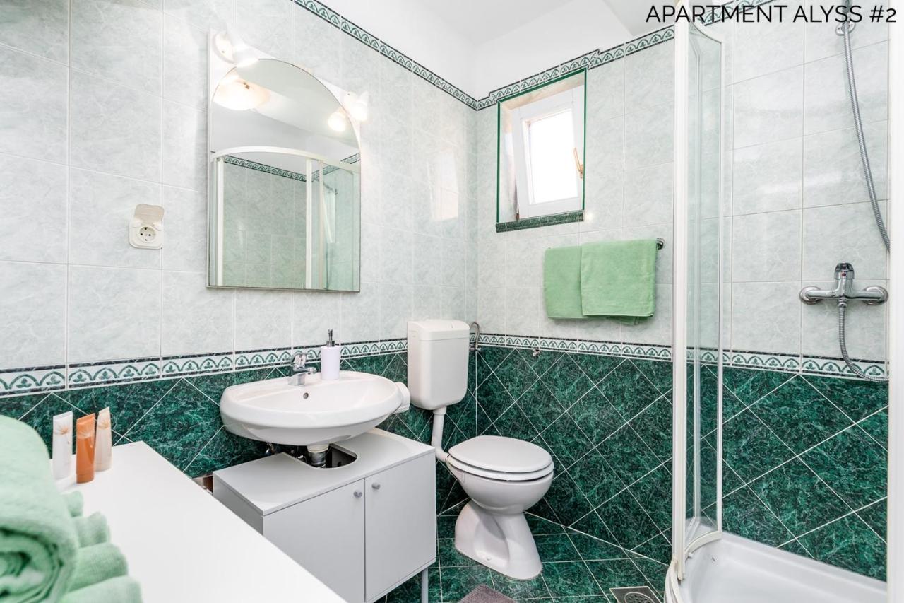 Apartments Alyss 洛夫兰 外观 照片